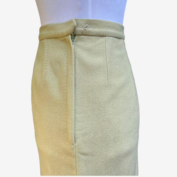 Vintage Pringle Greenbrier Wool Skirt in Herringbone Pattern 8 - Picture 5 of 10